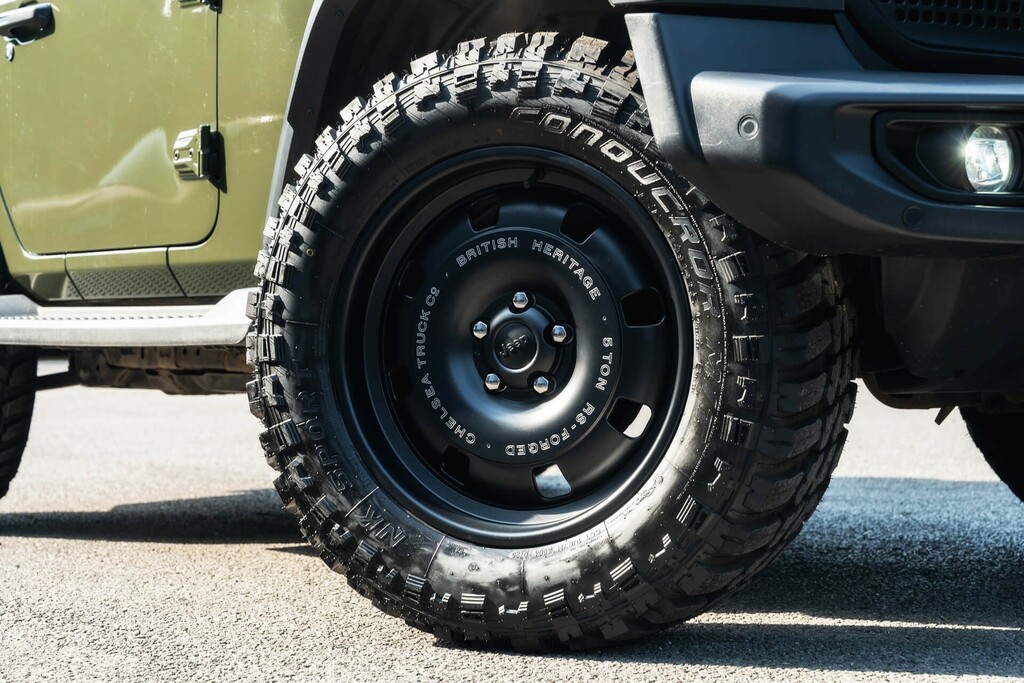 Jeep Wrangler 2L Overland Black #65