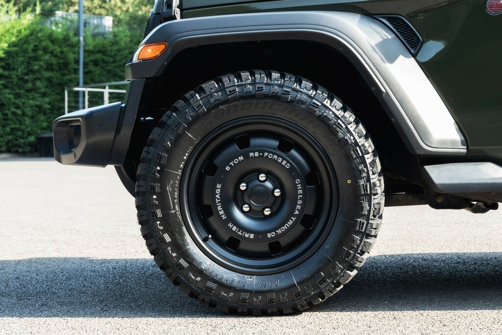Jeep Wrangler 2L Overland Black #57