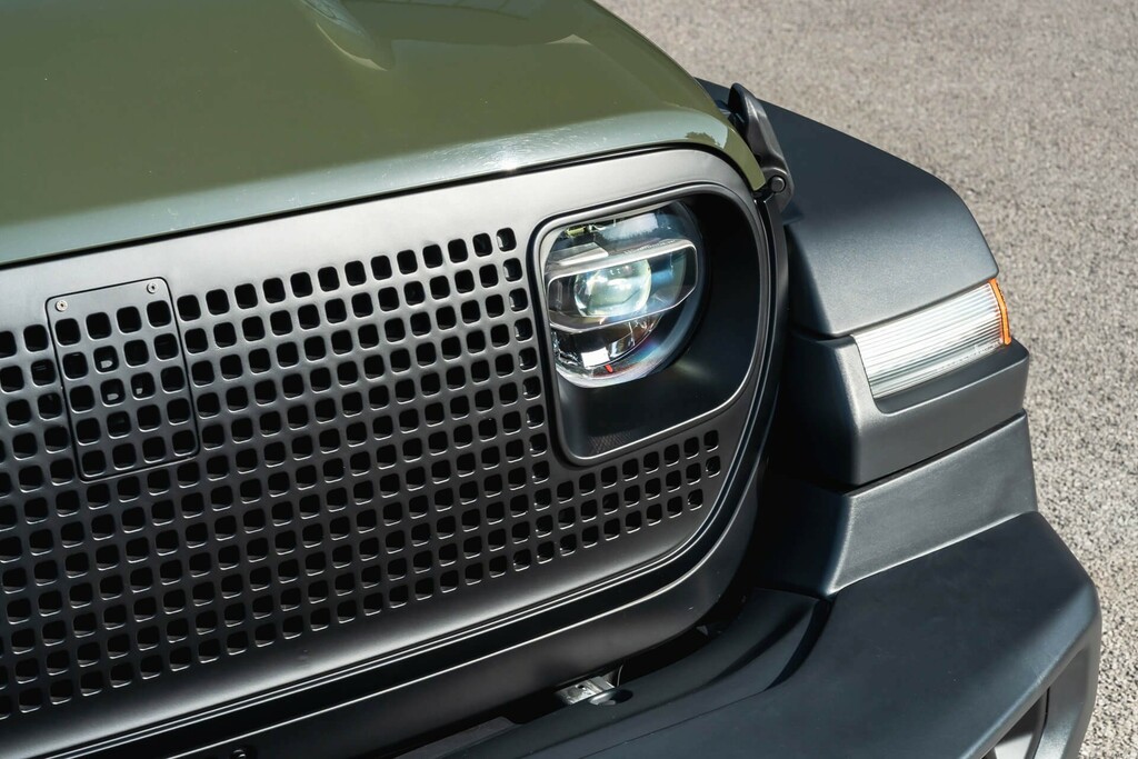 Jeep Wrangler 2L Overland Black #16