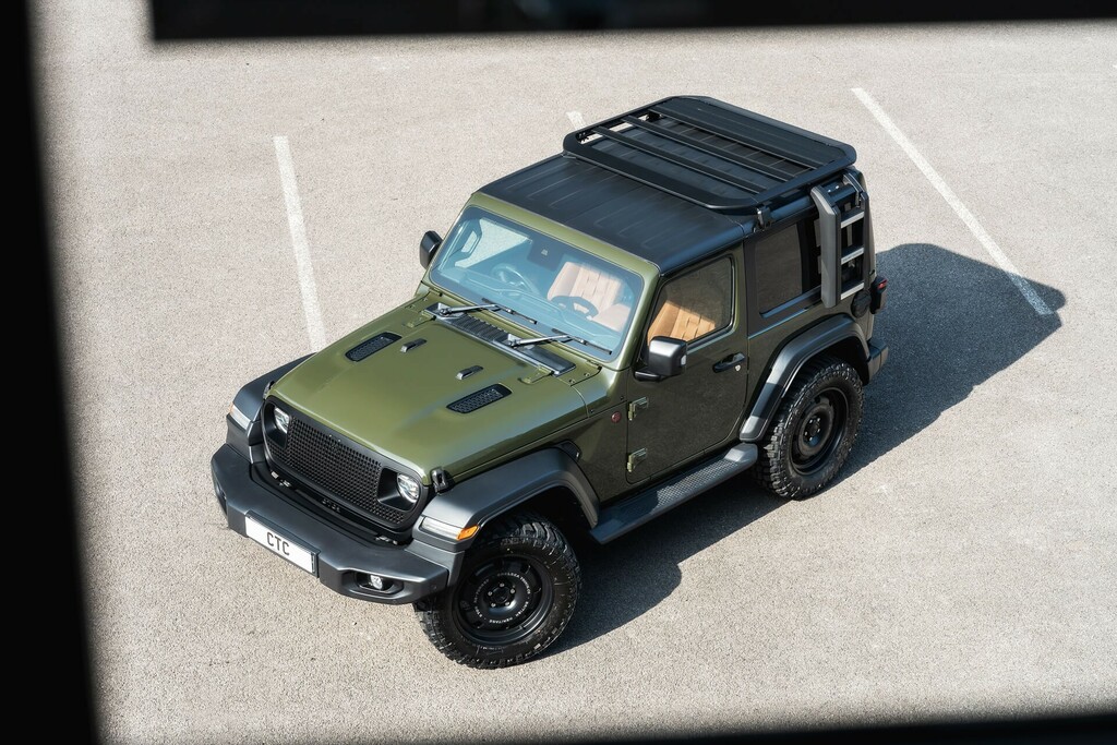 Jeep Wrangler 2L Overland Black #22