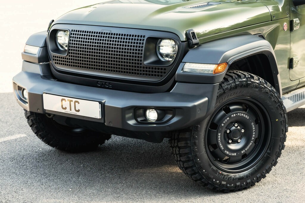 Jeep Wrangler 2L Overland Black #30