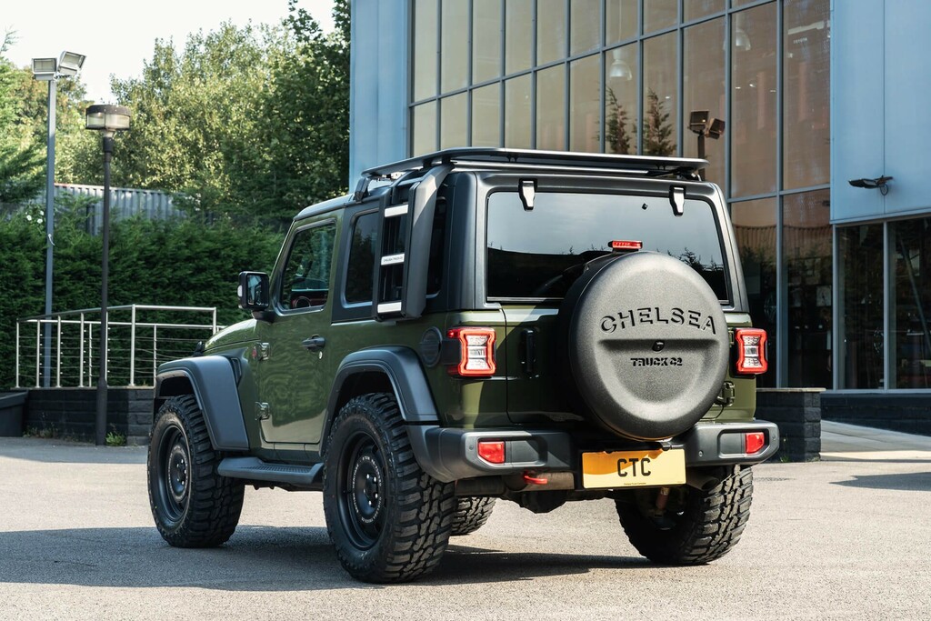 Jeep Wrangler 2L Overland Black #9