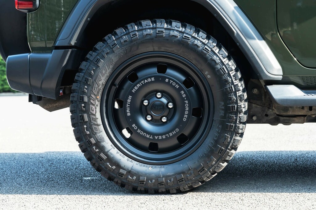 Jeep Wrangler 2L Overland Black #54