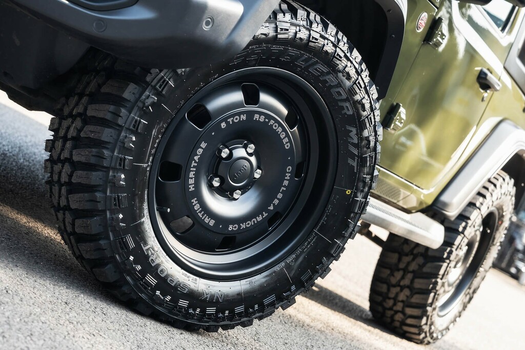 Jeep Wrangler 2L Overland Black #20
