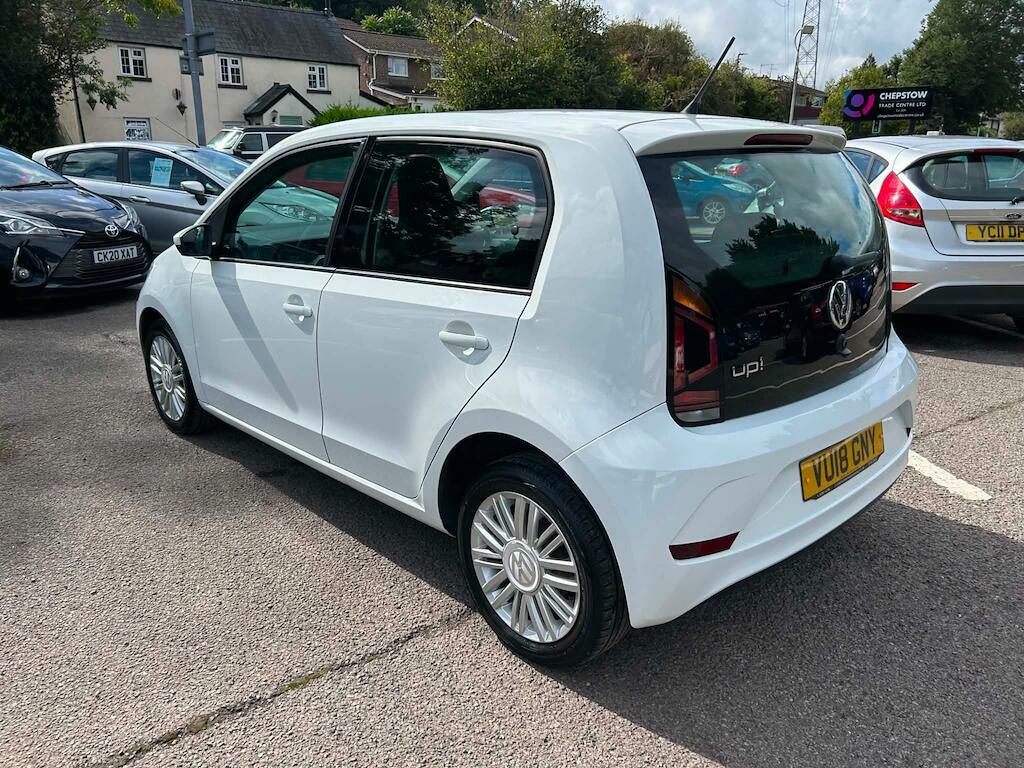 Volkswagen Up 1.0 Bluemotion Tech Move Up Euro 6 Ss VU18GNY White #4