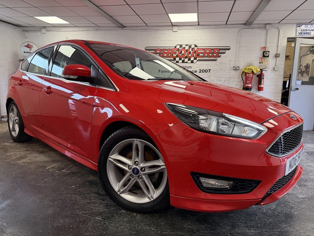 Ford Focus T Ecoboost Zetec S Red