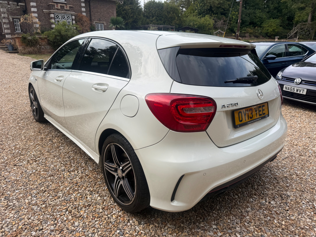 Mercedes-Benz A Class 2.0 Blueefficiency Engineered By Amg Hatchback OY13YEE #2