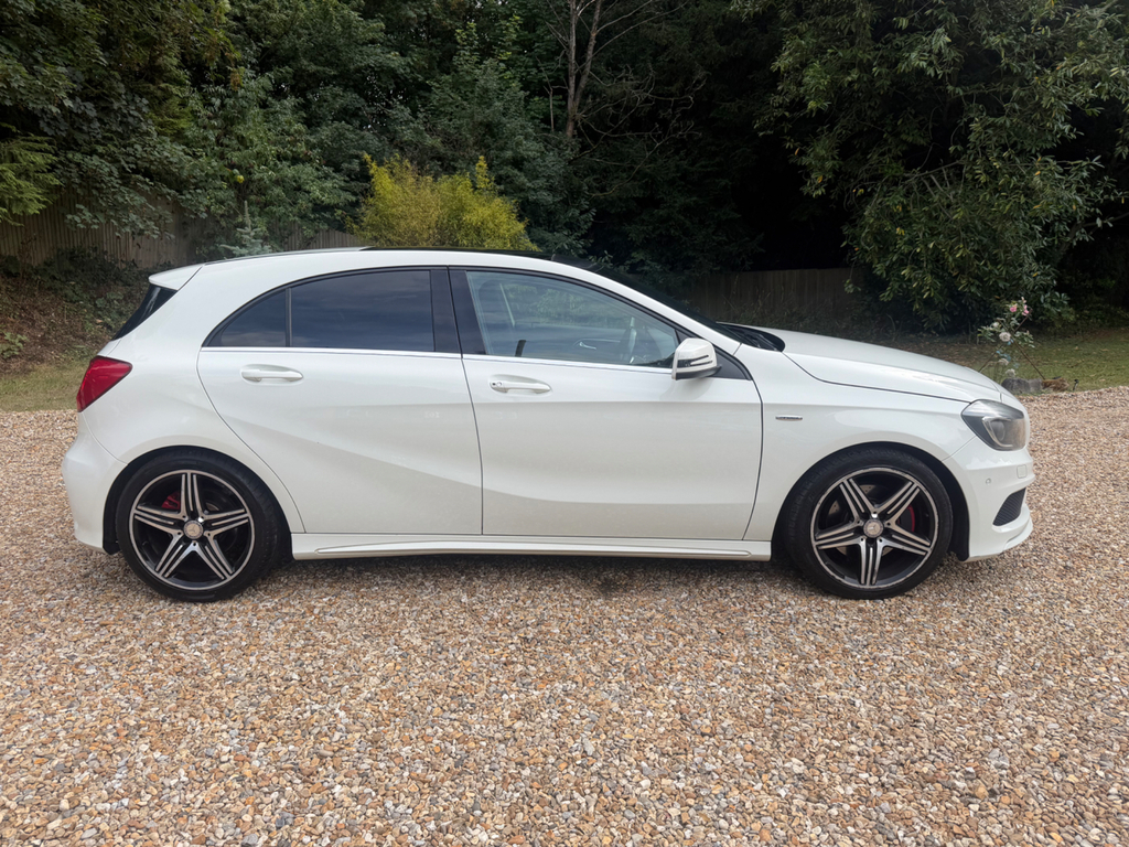 Mercedes-Benz A Class 2.0 Blueefficiency Engineered By Amg Hatchback OY13YEE #5