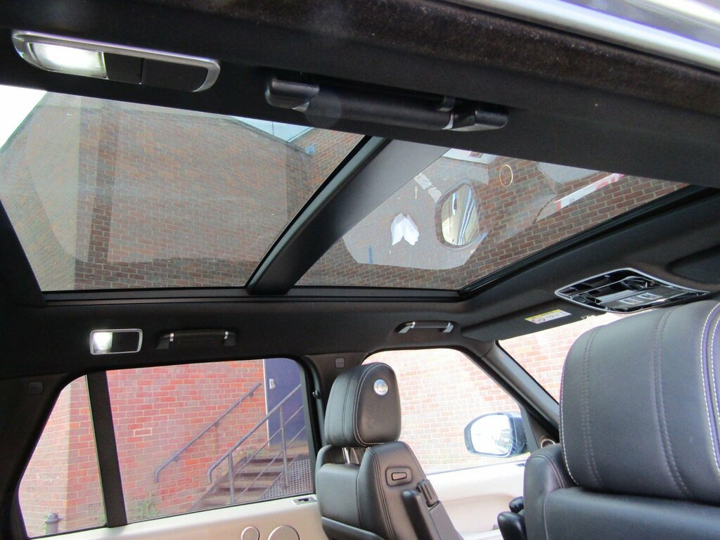 Land Rover Range Rover Core Black #23