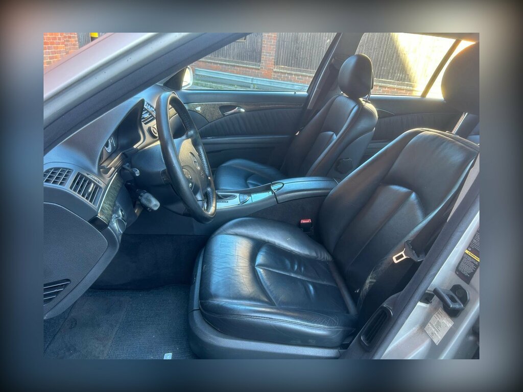 Mercedes-Benz E Class 3.2L Avantgarde Silver #13
