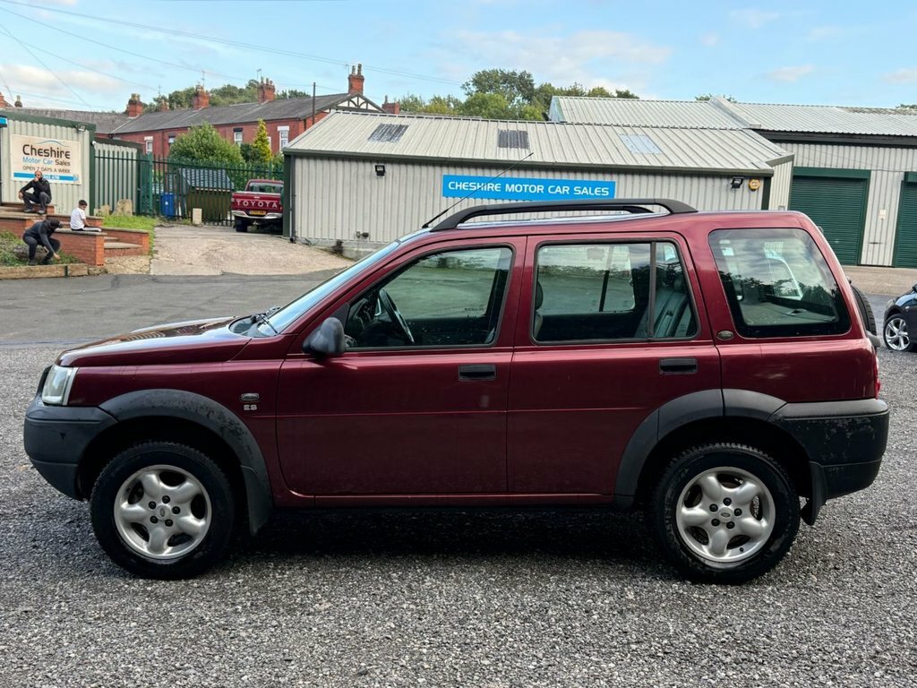 Land Rover Freelander 2L Es Red #4