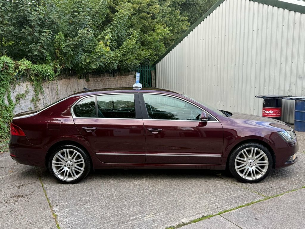 Skoda Superb 2.0 Elegance Tdi Cr Dsg 139 Bhp Silver #8