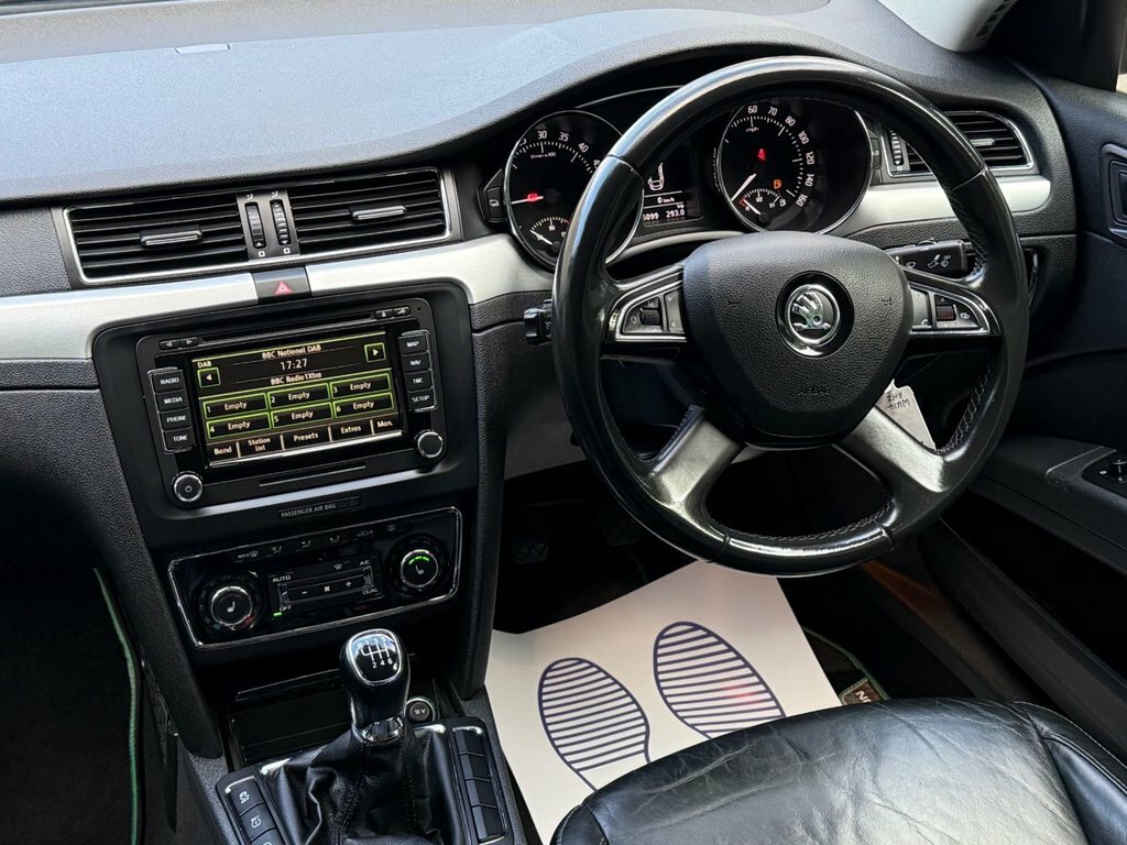 Skoda Superb 2.0 Elegance Tdi Cr Dsg 139 Bhp Silver #13