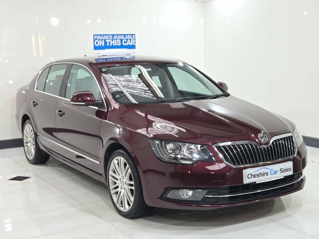 Skoda Superb 2L Elegance Red #4