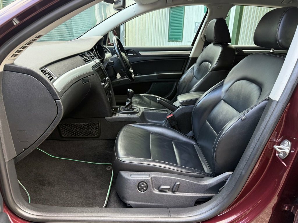 Skoda Superb 2.0 Elegance Tdi Cr Dsg 139 Bhp Silver #14