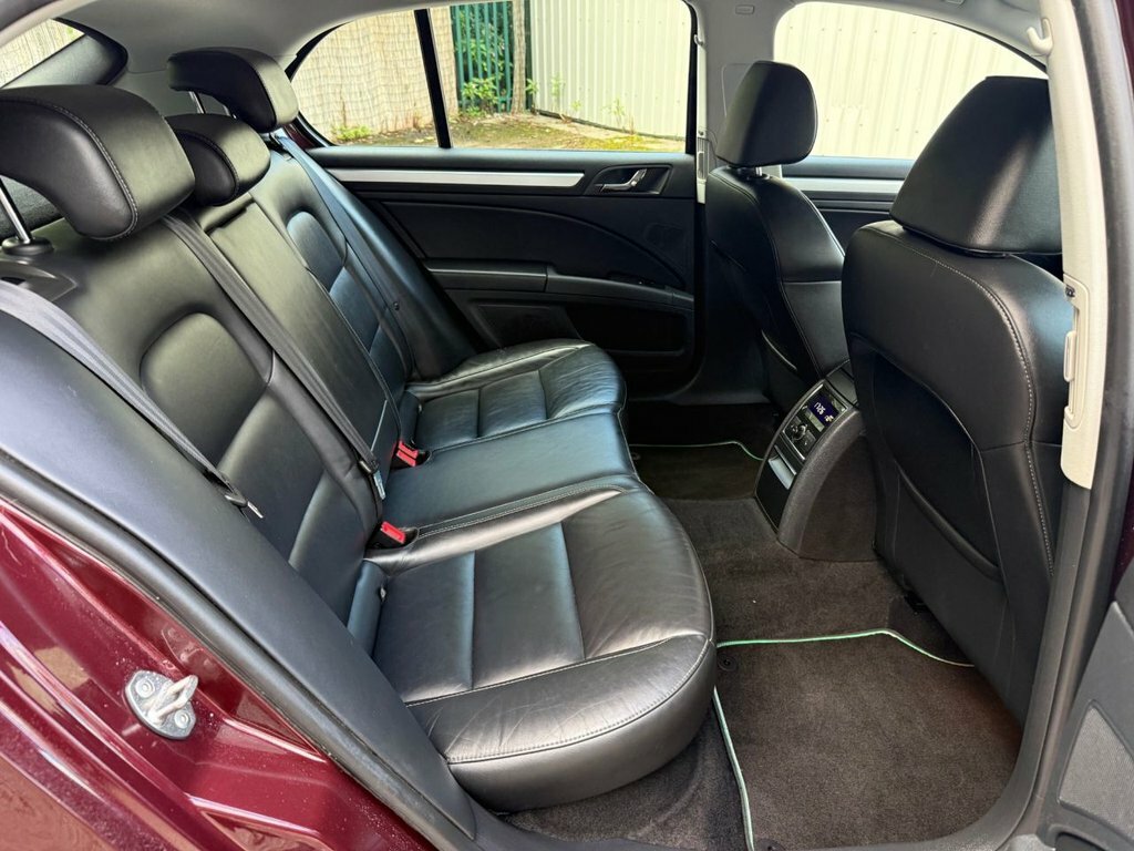 Skoda Superb 2.0 Elegance Tdi Cr Dsg 139 Bhp Silver #23