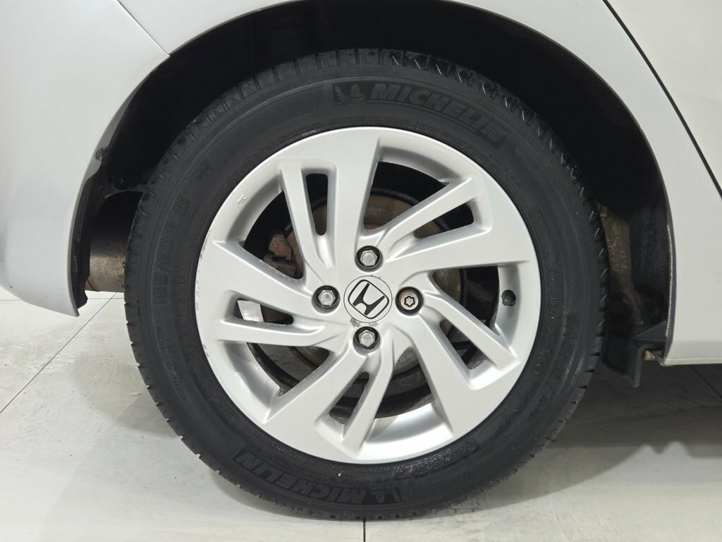 Honda Jazz 1.3 I-vtec S Cvt Silver #12