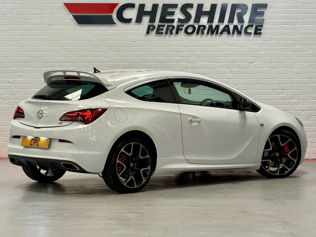 Vauxhall Astra GTC Coupe 2.0 T Vxr 3Dr- Infinity Soundcruise20slum White #4