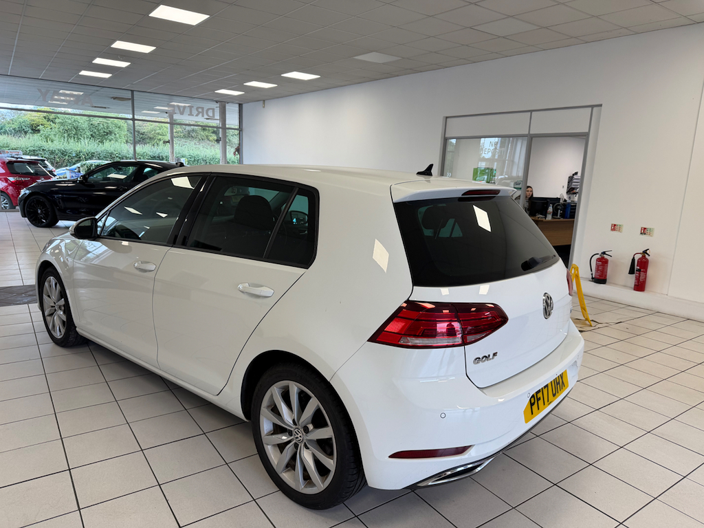 Volkswagen Golf 1.6 L Gt Tdi Bluemotion Technology #3