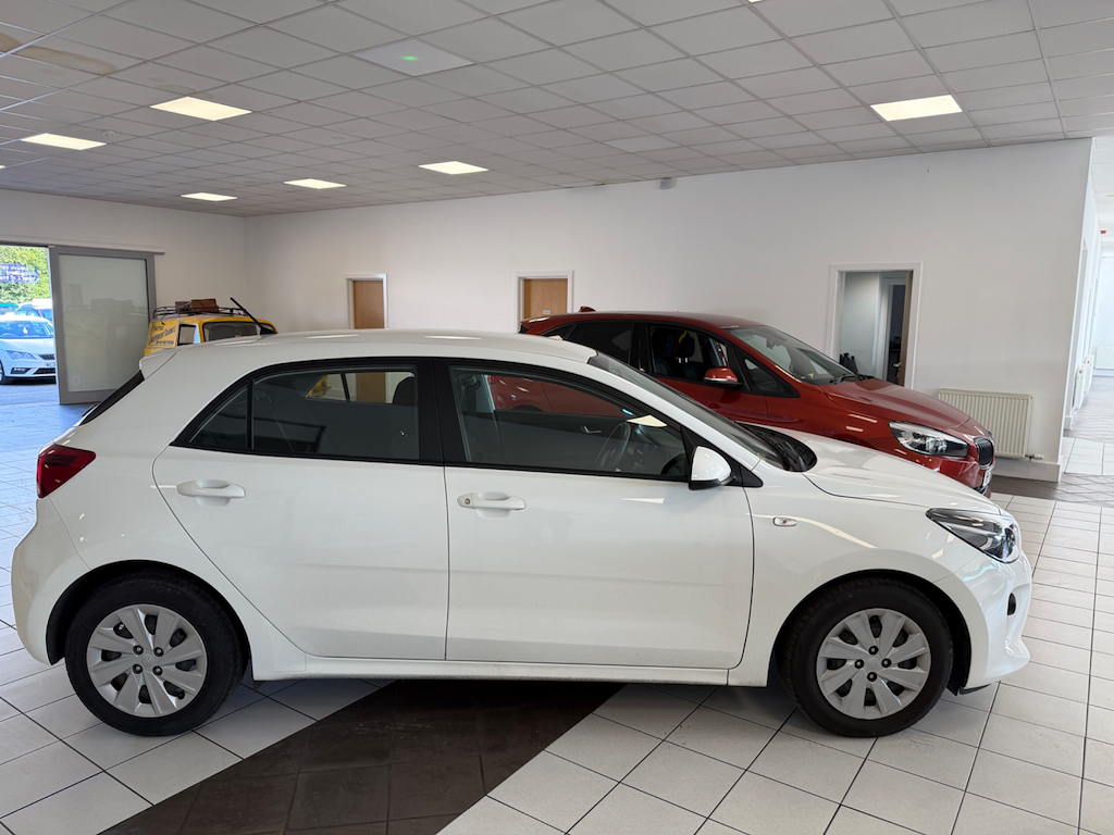 Kia RIO 1.2 L 1 Isg White #4