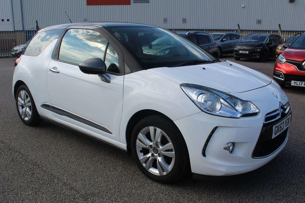 Citroen DS3 Hatchback 1.6 Vti Dstyle Euro 5 201363 White #2