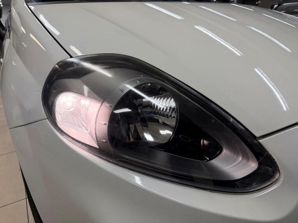 Fiat Punto Pop White #8
