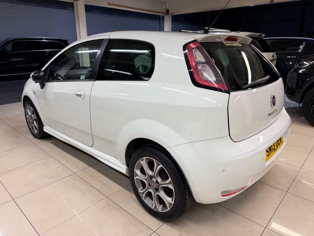 Fiat Punto 1.4 Gbt Euro 5 S S White #4