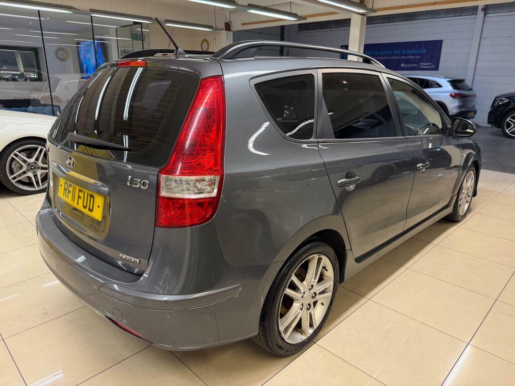 Hyundai I30 1.6 Crdi Premium Euro 5 Grey #6
