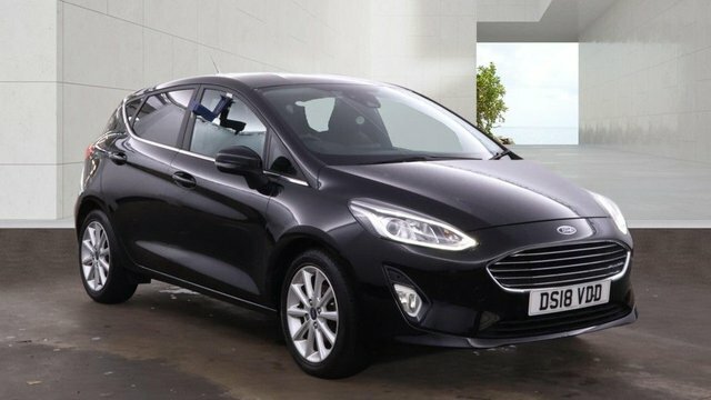 Ford Fiesta 2018 1.0T Ecoboost Titanium Hatchback M Black