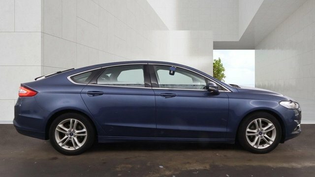 Ford Mondeo 2020 2.0 Ecoblue Zetec Edition Hatchback Diese Blue #3