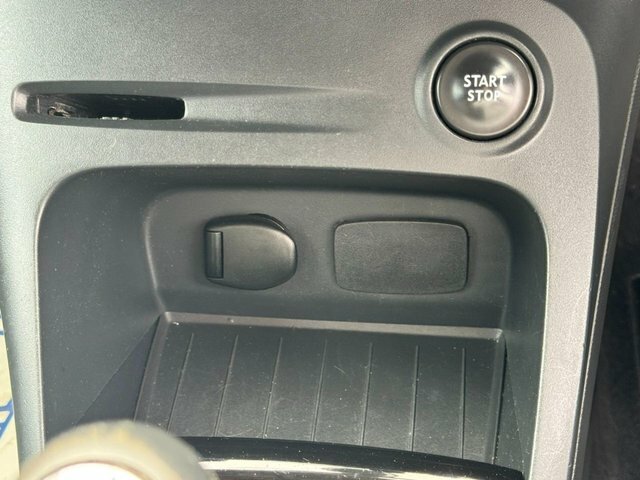 Renault Captur 1.5 Dci 90 Dynamique Medianav Energy Black #12