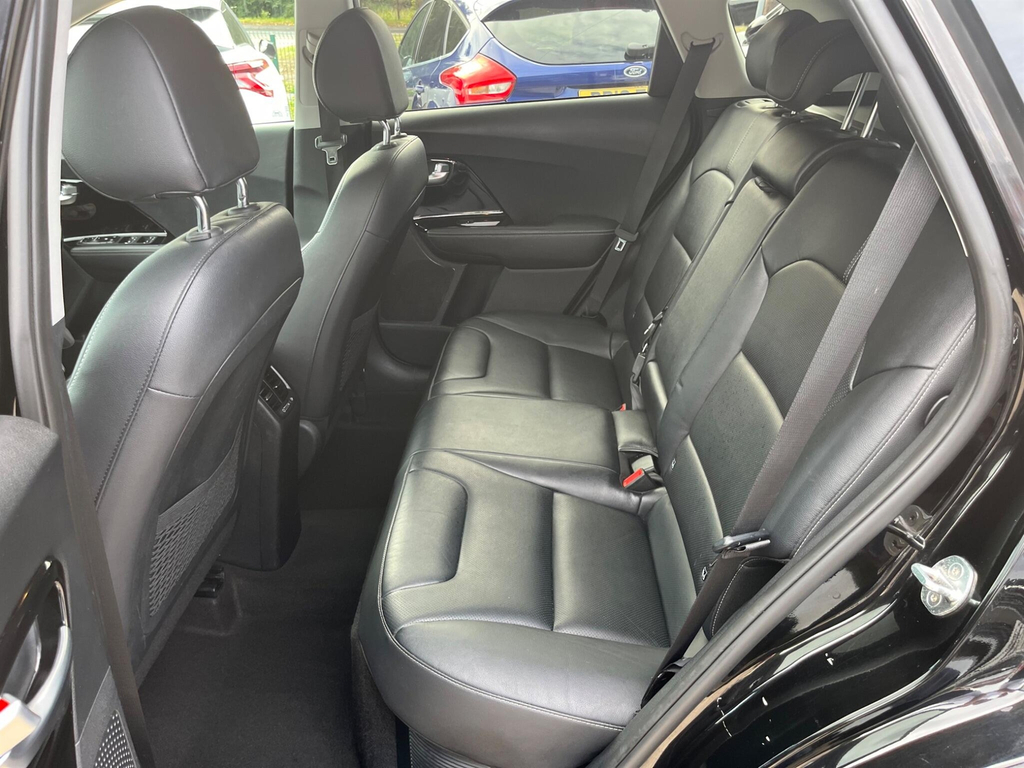 Kia e-Niro 64Kwh 2 Red #17