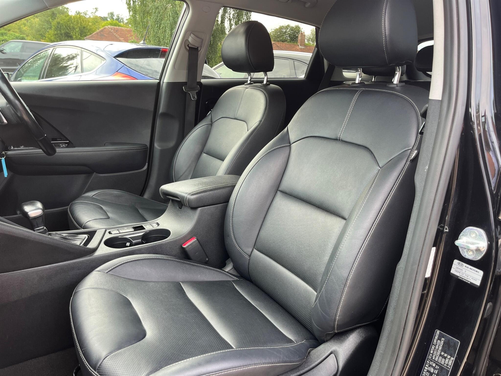 Kia e-Niro 64Kwh 2 Red #15