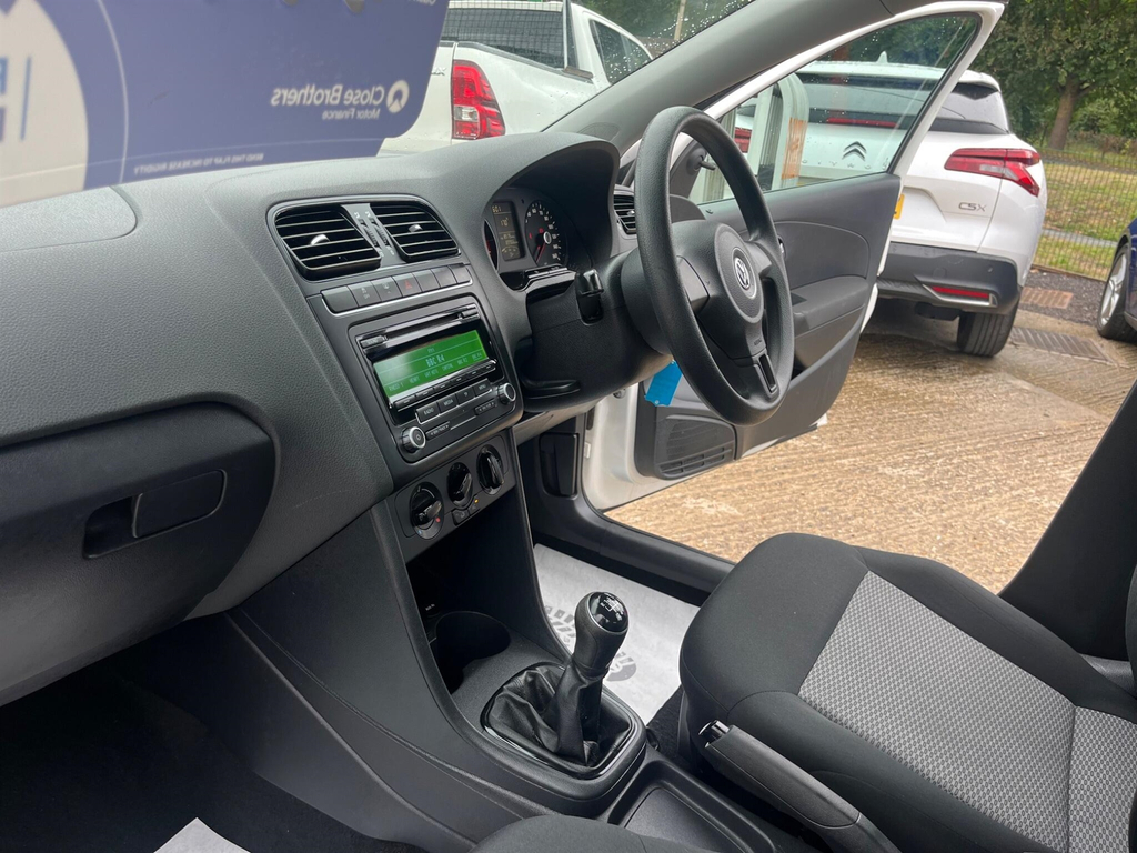 Volkswagen Polo Hatchback White #8