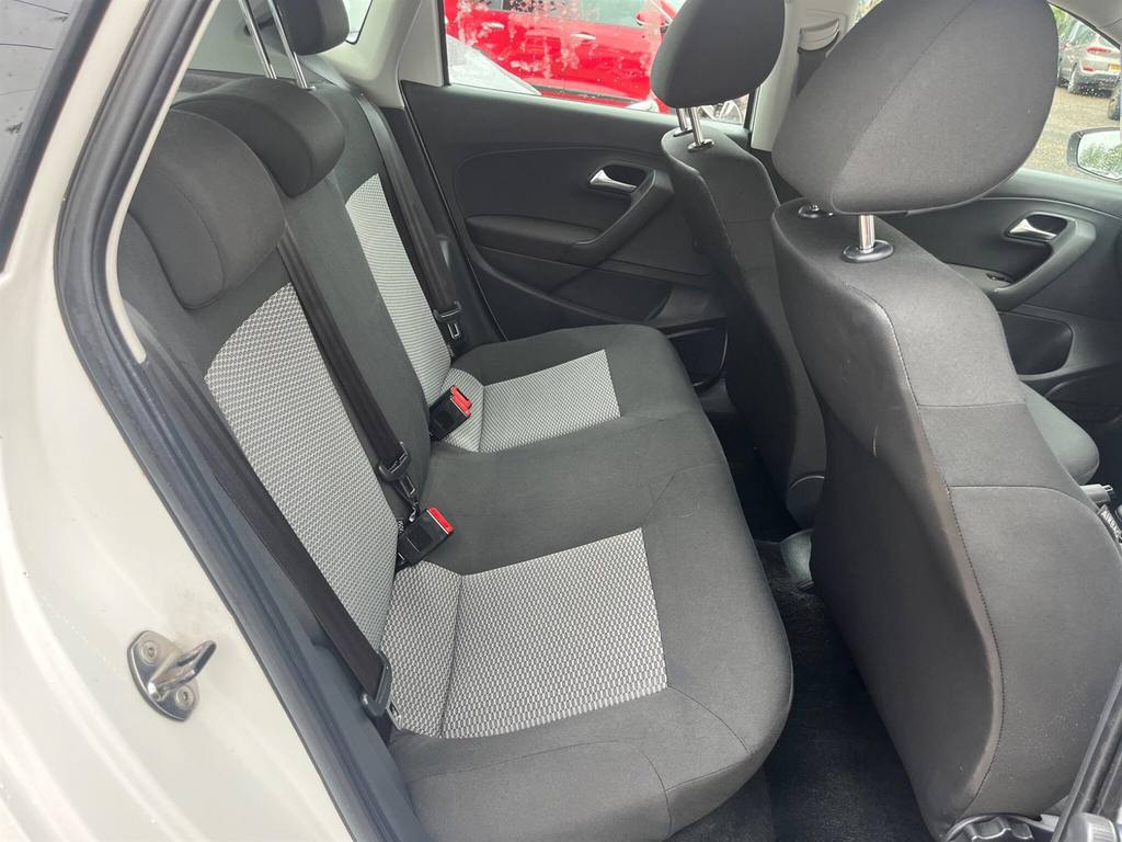 Volkswagen Polo Hatchback White #10