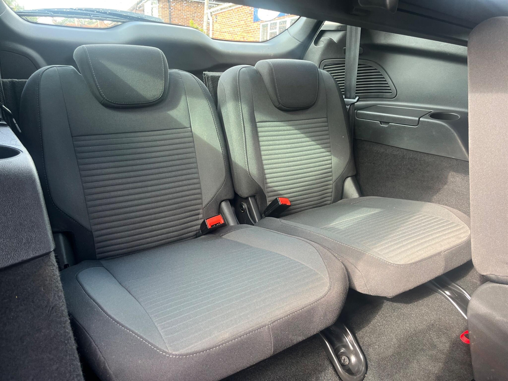 Ford Grand C-Max Titanium 124 Bhp Silver #13
