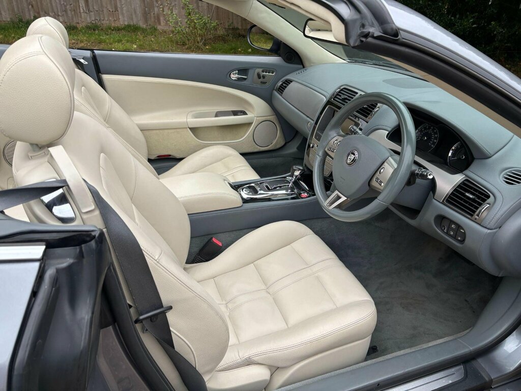 Jaguar XK 4.2 V8 Coupe - Blue #19