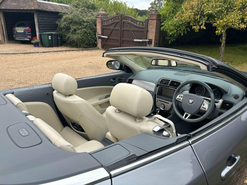 Jaguar XK 4.2 V8 Coupe - Blue #13