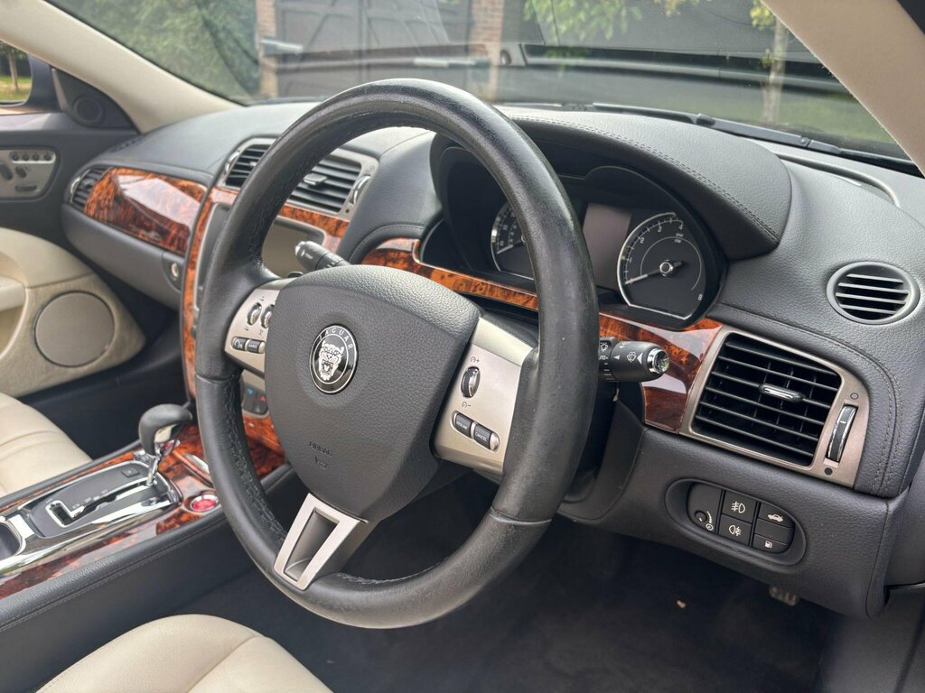 Jaguar XK 4.2 Xkr 416 Bhp Grey #32