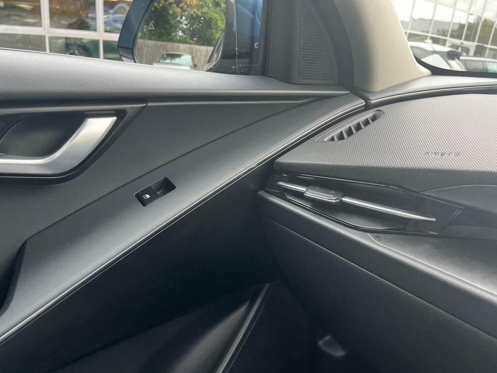 Kia e-Niro 64Kwh 2 Black #41