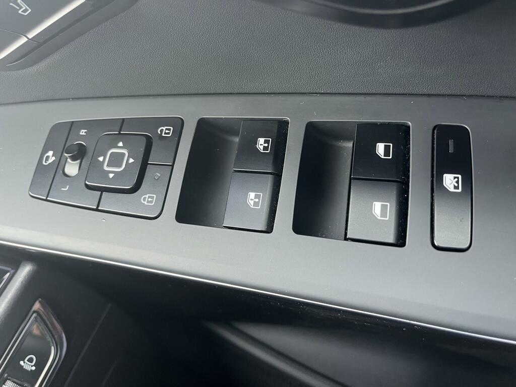 Kia e-Niro 64Kwh 2 Black #28