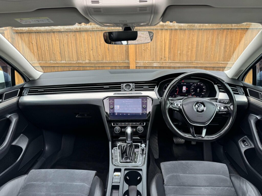 Volkswagen Passat 2017 17 2.0 Black #15