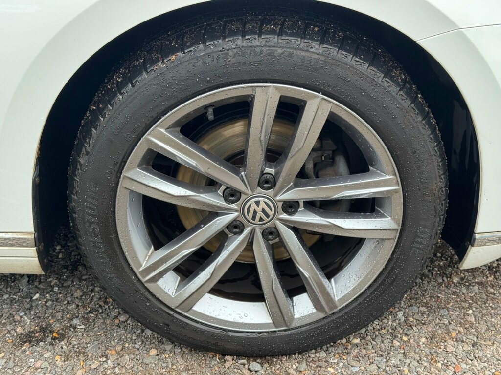Volkswagen Passat 2017 17 2.0 Black #50