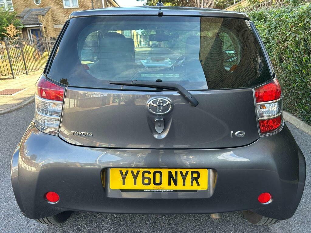 Toyota IQ 1.33 Dual Vvt-i 3 Multidrive Euro 5 Grey #3
