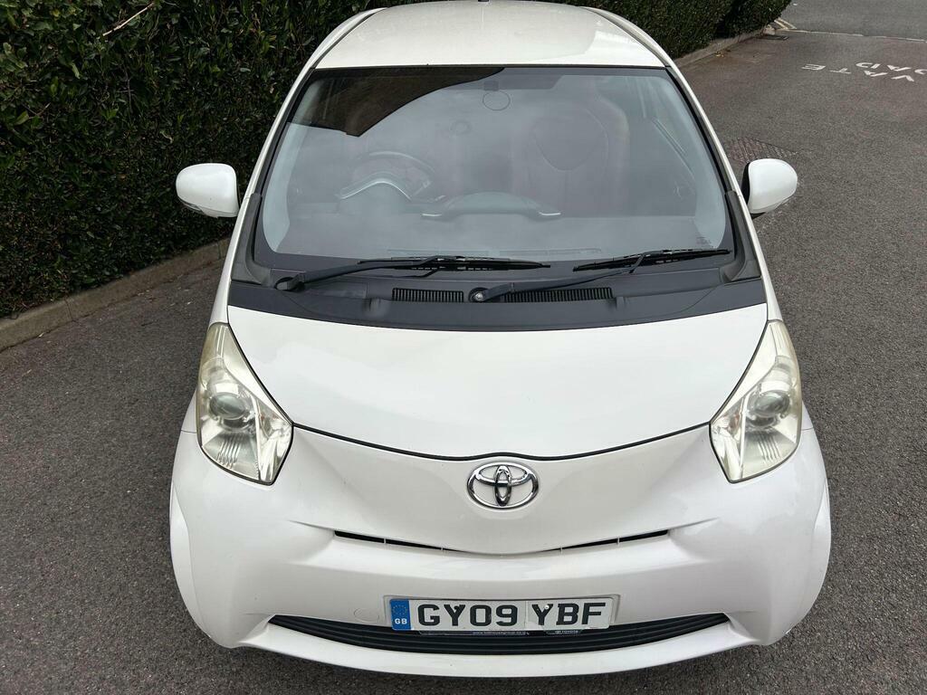 Toyota IQ Hatchback Silver #54