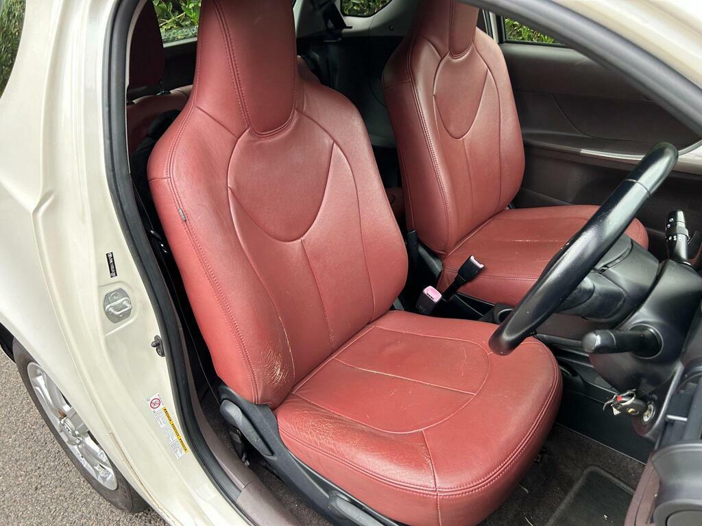 Toyota IQ Hatchback Silver #19