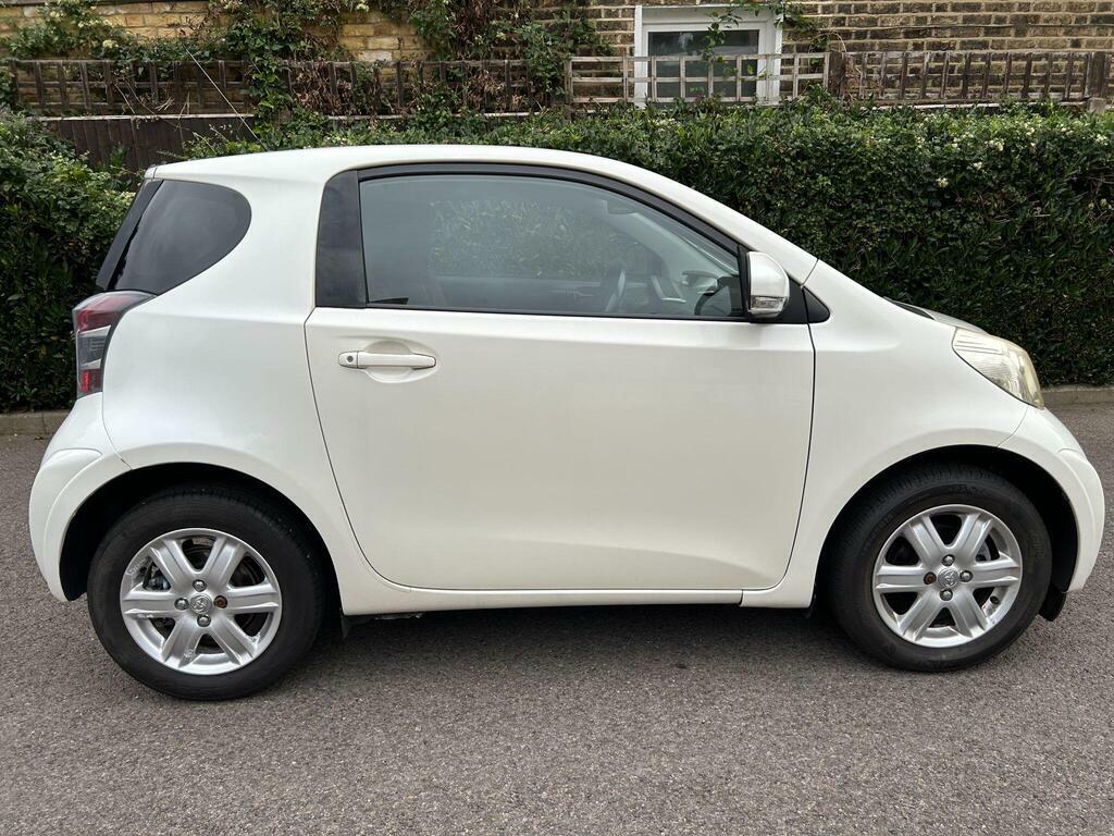Toyota IQ 1.0 Vvt-i Multidrive Euro 4 White #5