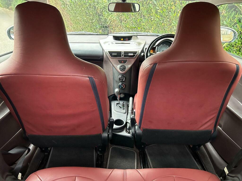 Toyota IQ Hatchback Silver #30