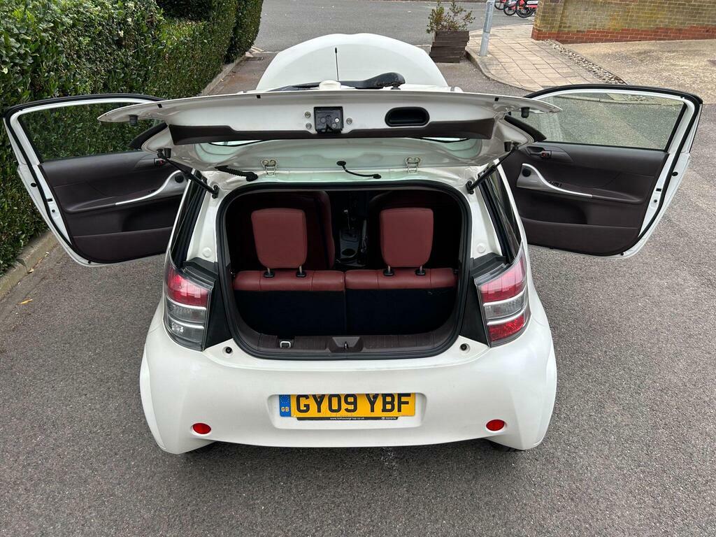 Toyota IQ Hatchback Silver #72