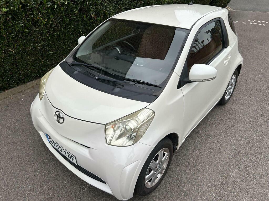 Toyota IQ Hatchback Silver #53